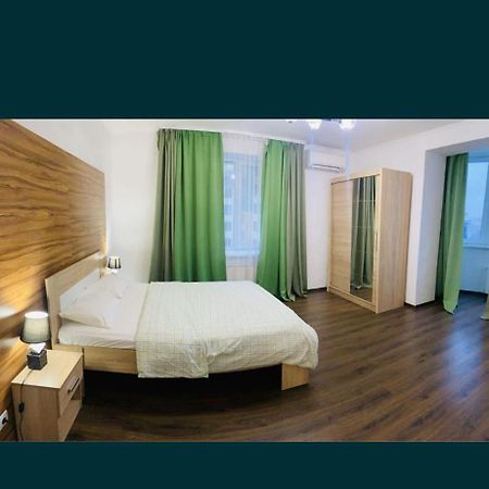 Волі 44А Apartment Lutsʼk Екстериор снимка