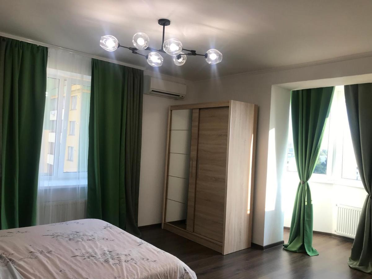 Волі 44А Apartment Lutsʼk Екстериор снимка